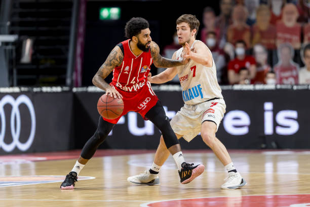 教练组可能 教练组可能